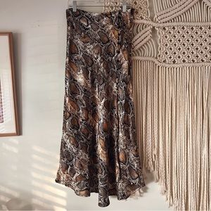 🔻SOLD🔻Zara Snake Print Slip Skirt